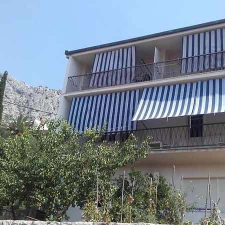 Apartments Ivka Omiš Exterior foto